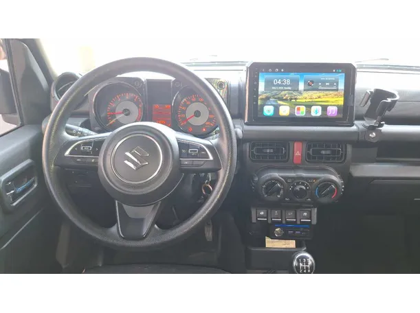 Car image 18