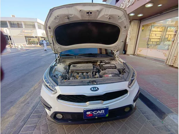 Car image 30