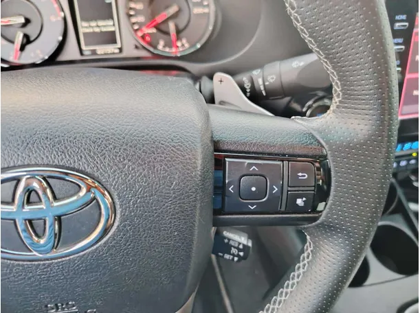 Car image 40