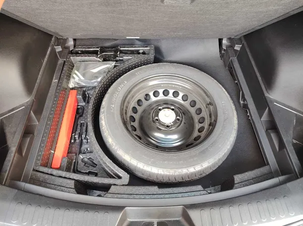 Car image 41