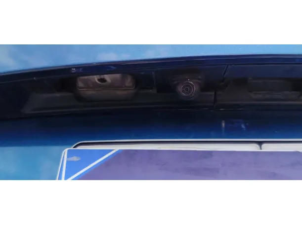 Car image 22