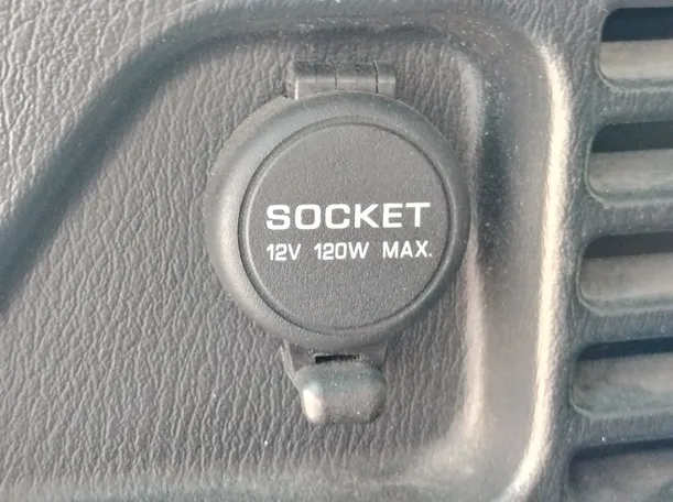 Car image 37
