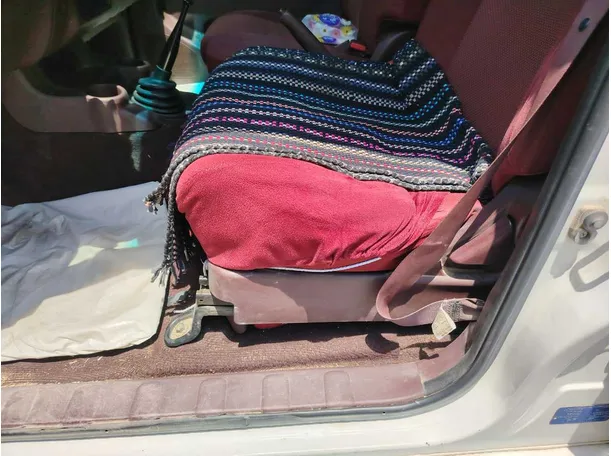Car image 34