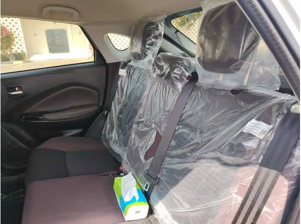 Car image 18
