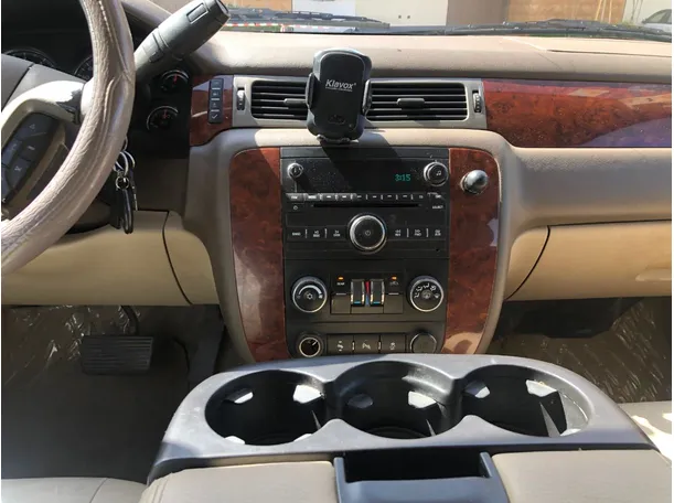 Car image 17