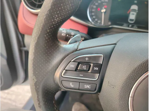 Car image 31