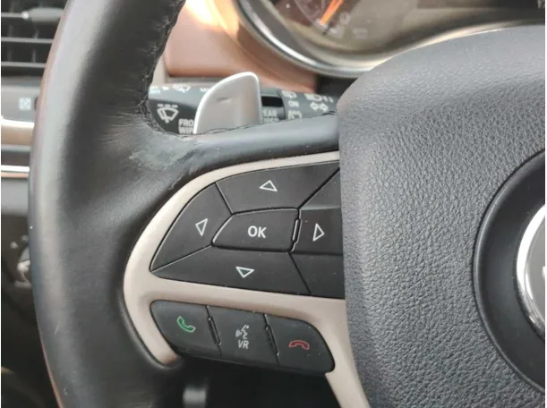 Car image 34