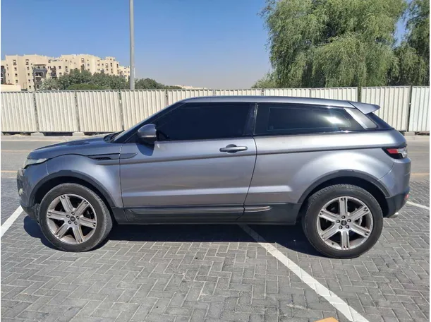 Car image 8