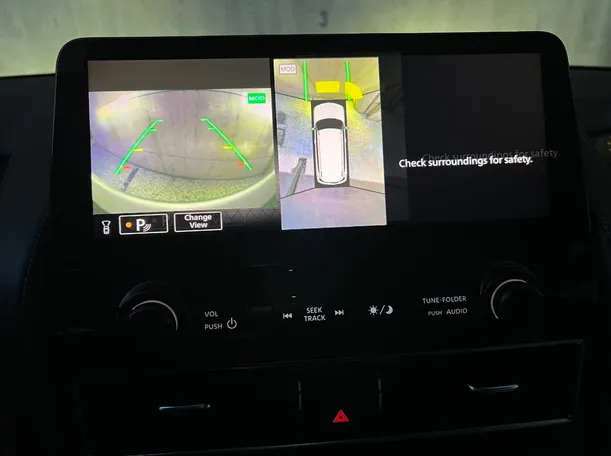 Car image 38