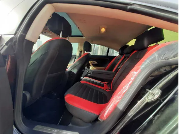 Car image 13
