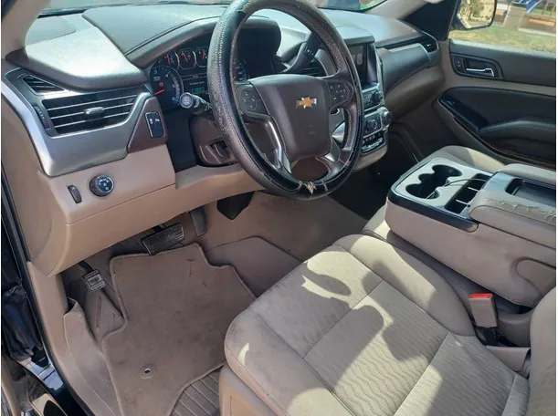 Car image 12