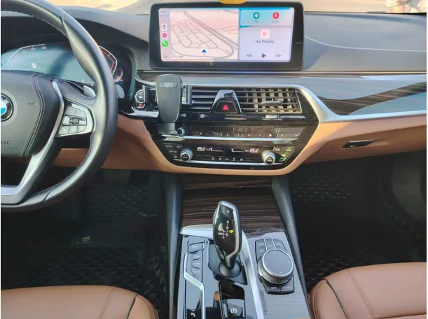 Car image 20