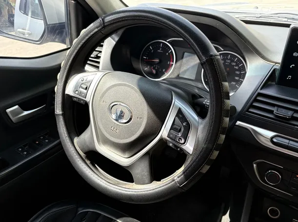 Car image 22