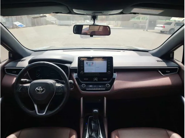 Car image 19
