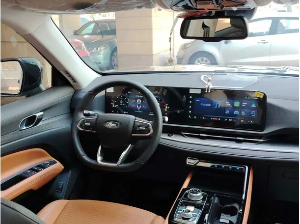 Car image 23