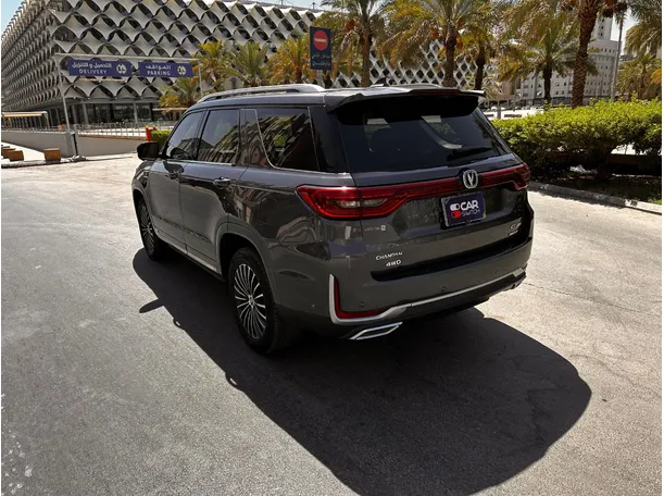 Car image 7