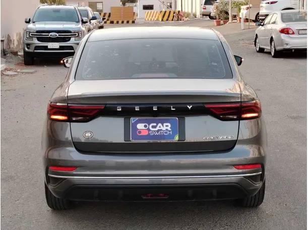 Car image 6