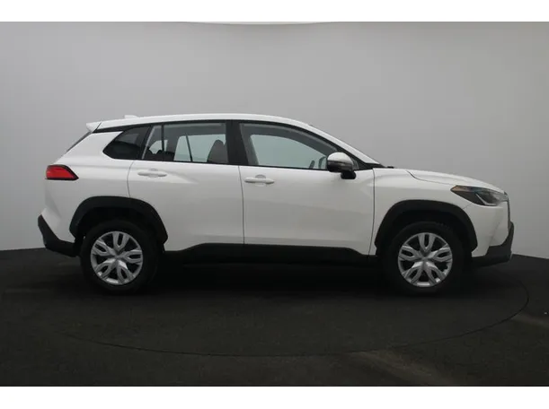 Car image 13