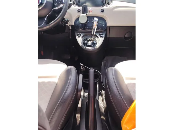 Car image 18