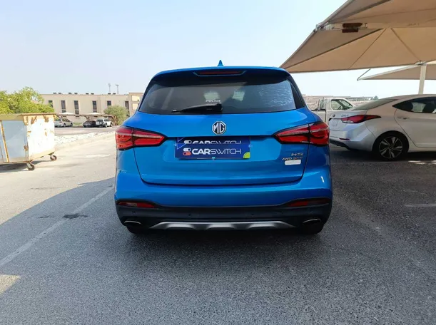 Car image 6
