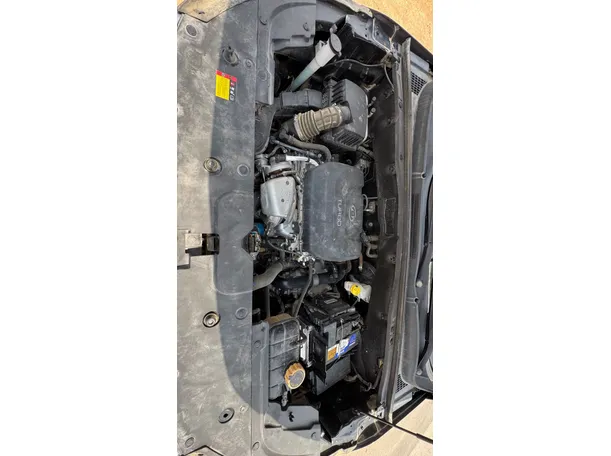 Car image 27