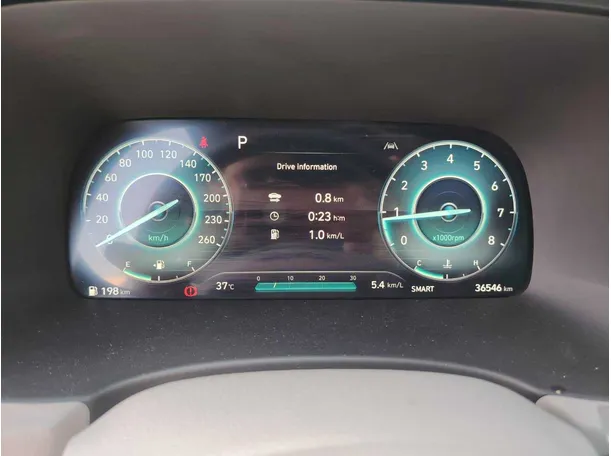Car image 23
