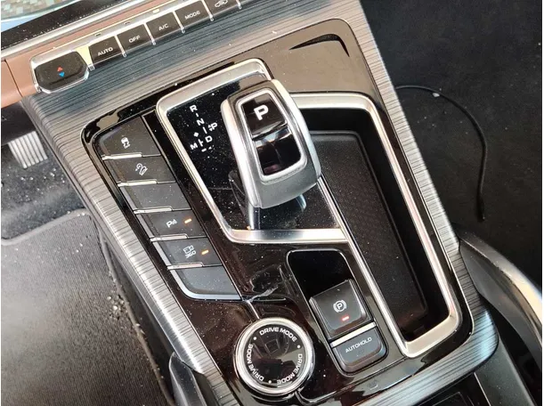 Car image 21