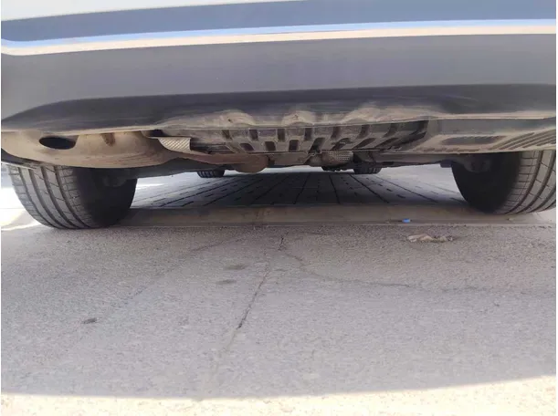 Car image 32