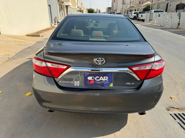 Car image 6