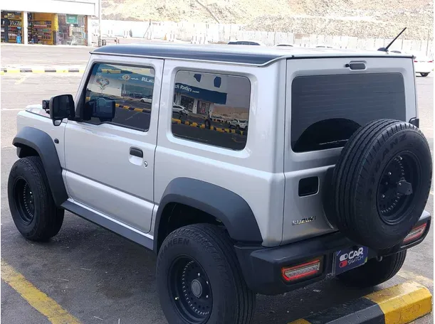 Car image 7