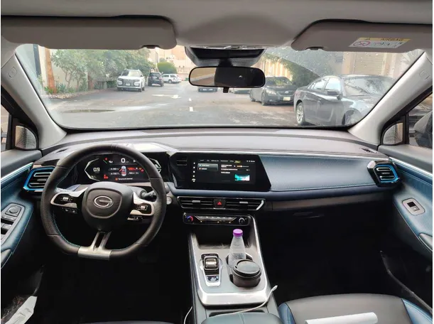 Car image 21