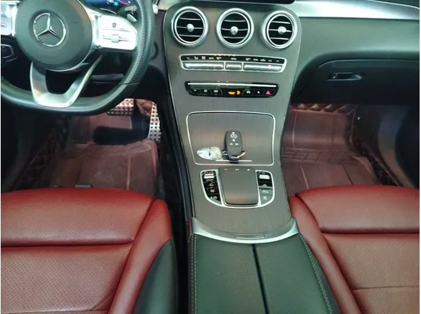 Car image 20