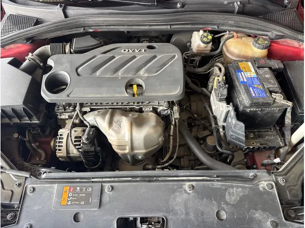 Car image 19