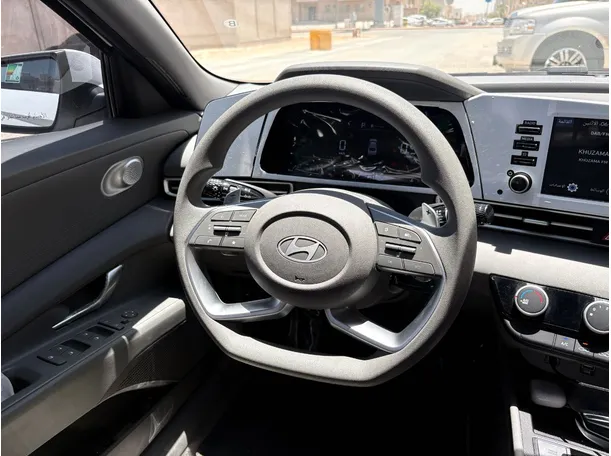 Car image 21