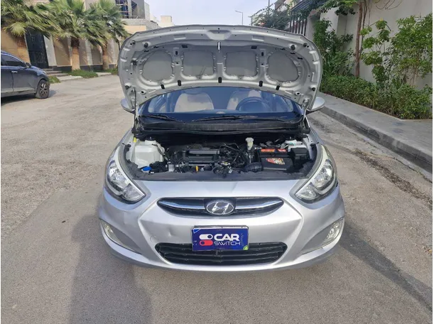 Car image 22