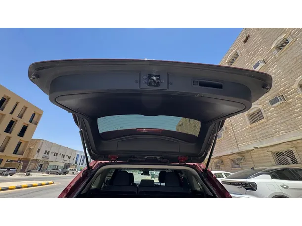 Car image 21