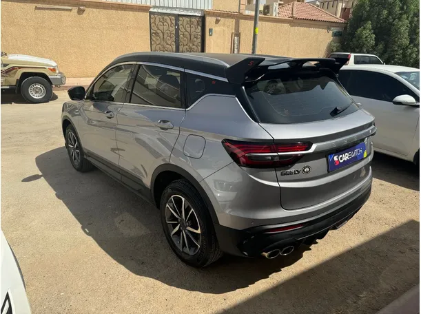 Car image 6