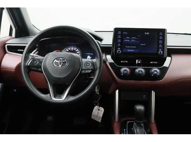 Car image 15