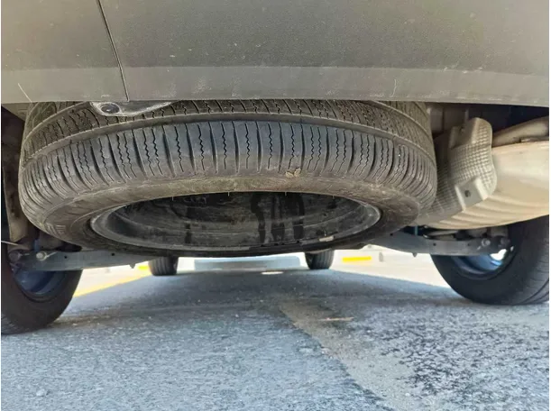 Car image 39