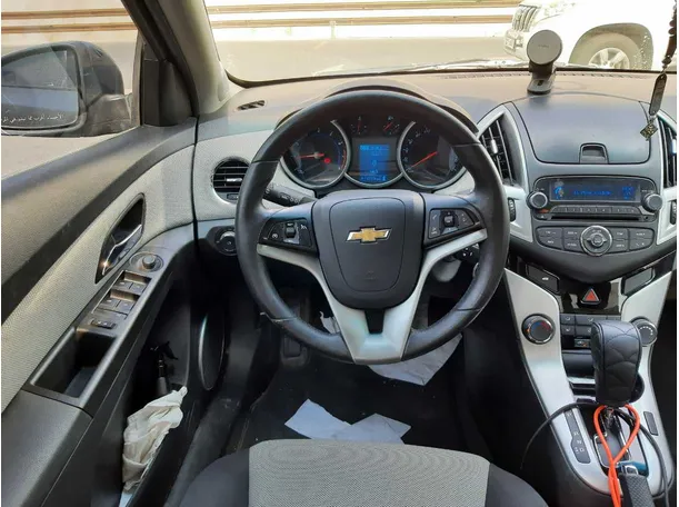 Car image 17