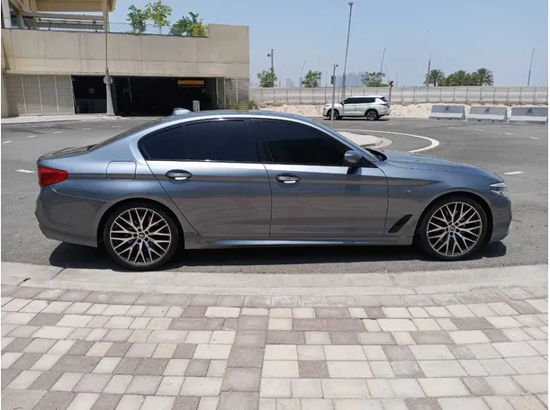 Car image 8
