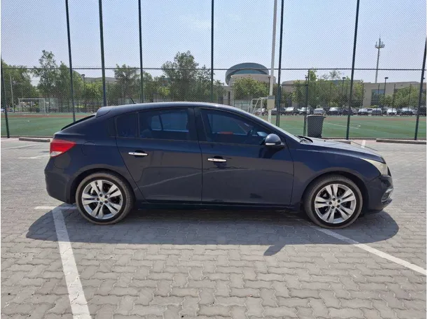 Car image 8