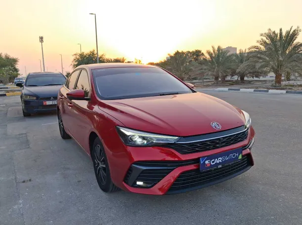 Car image 4