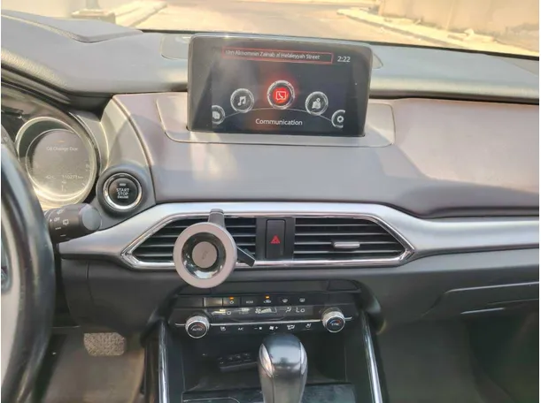 Car image 25