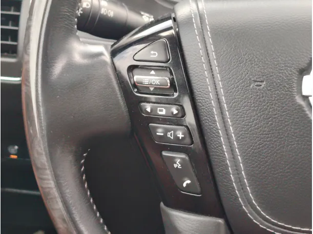 Car image 27