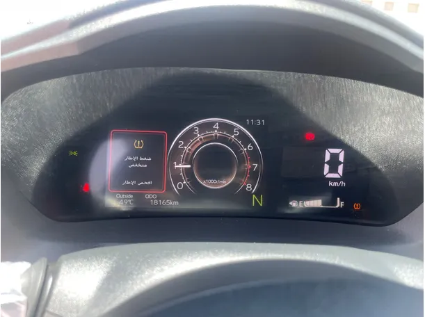 Car image 21