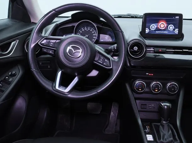 Car image 15