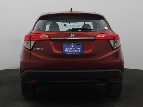Car image 12