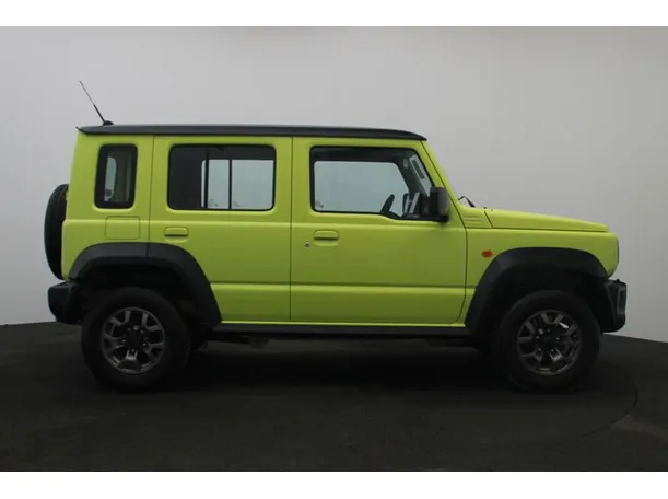 Car image 13