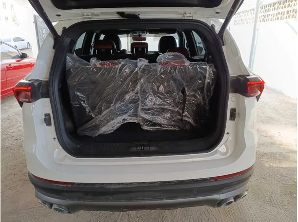 Car image 23